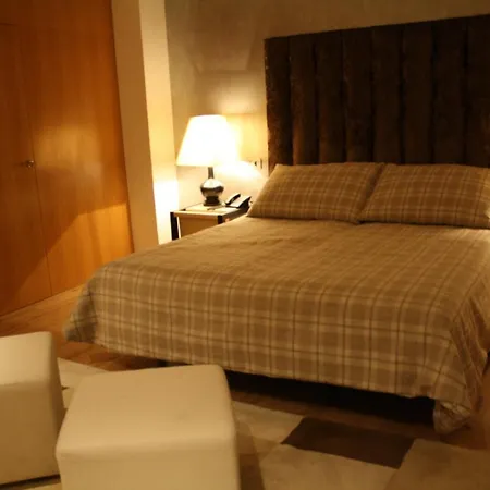 Palau Dels Osset Hotel
