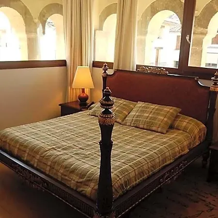Palau Dels Osset 3*
