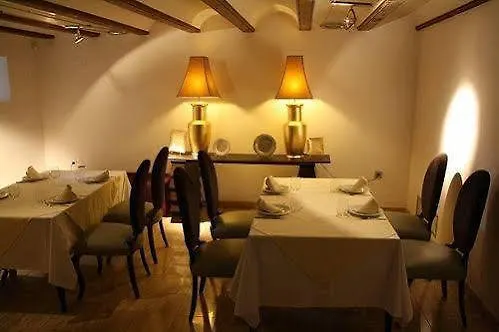 Отель Palau Dels Osset