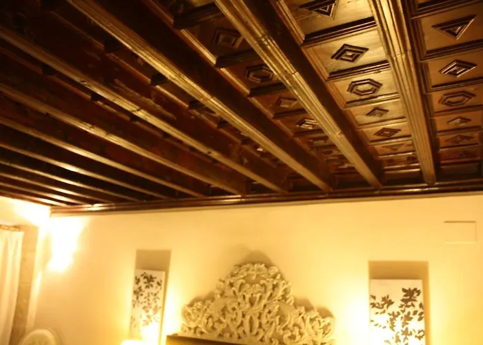 Palau Dels Osset 3*